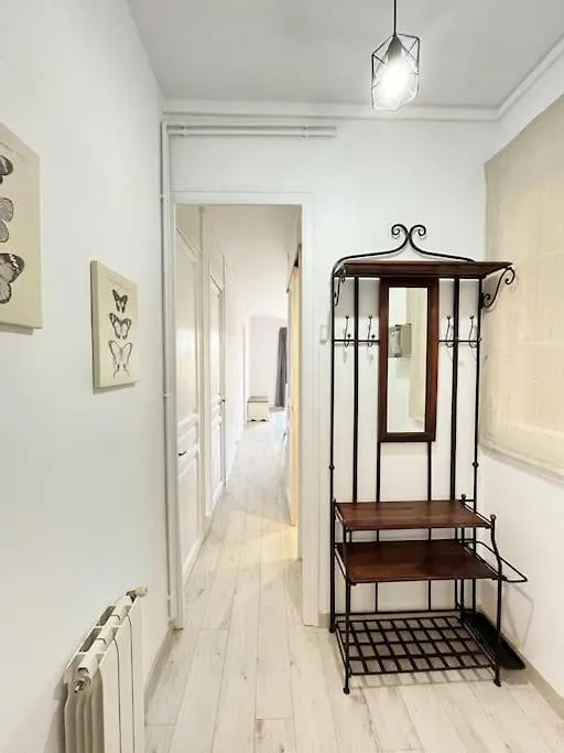 Apartamento Muy Luminoso Frente A Parque Joan Miro Barcelona 0*,